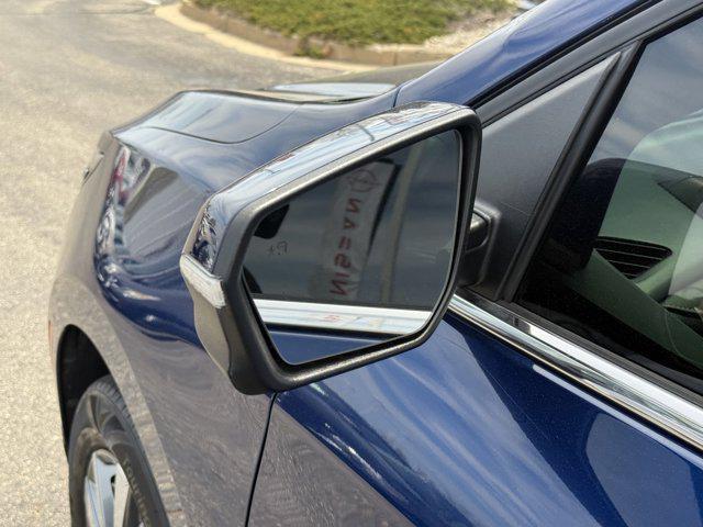 used 2022 Chevrolet Equinox car, priced at $25,212
