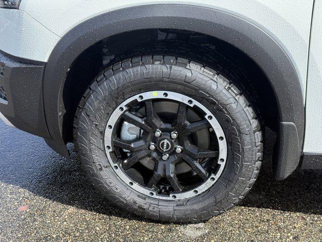 new 2025 Nissan Pathfinder car, priced at $42,260