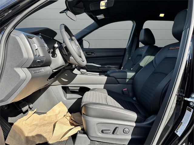 new 2025 Nissan Pathfinder car, priced at $43,363