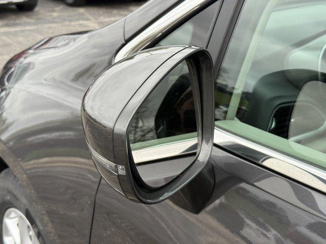 used 2022 Chrysler Pacifica car, priced at $23,335