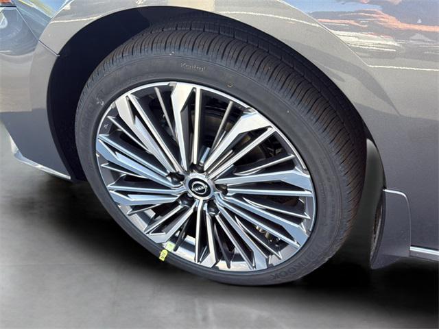 new 2025 Nissan Altima car, priced at $34,674