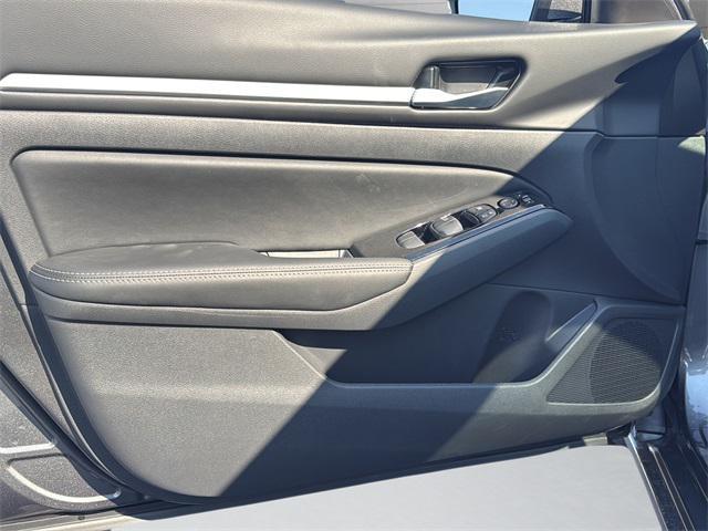 new 2025 Nissan Altima car, priced at $34,674
