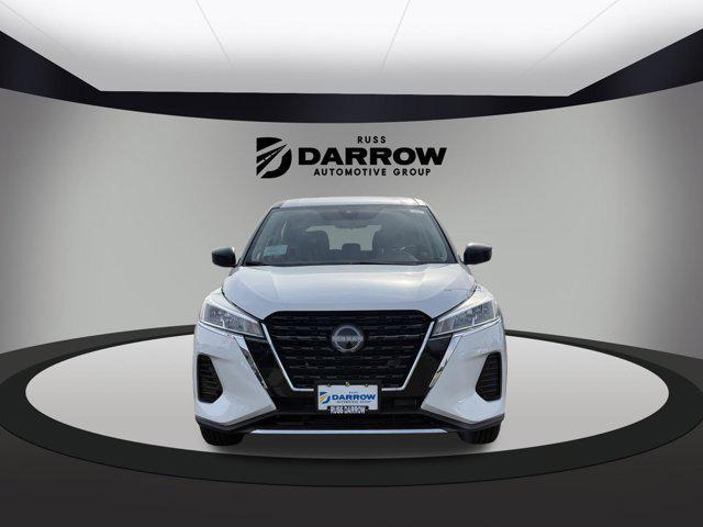 new 2025 Nissan Kicks car, priced at $21,857