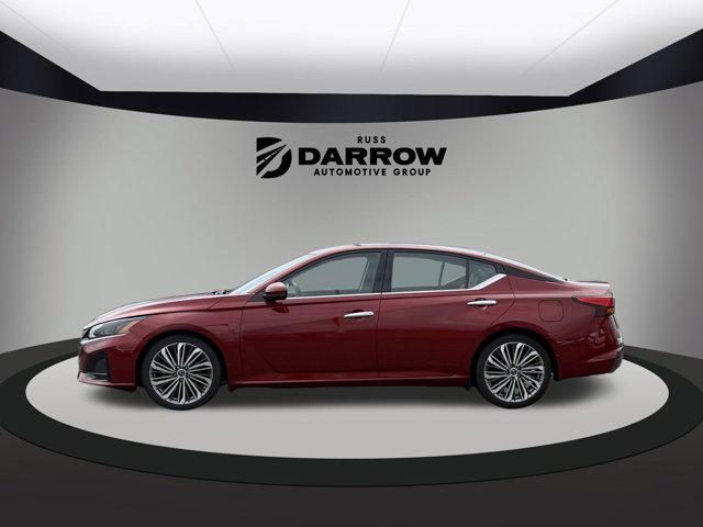 used 2023 Nissan Altima car, priced at $24,012