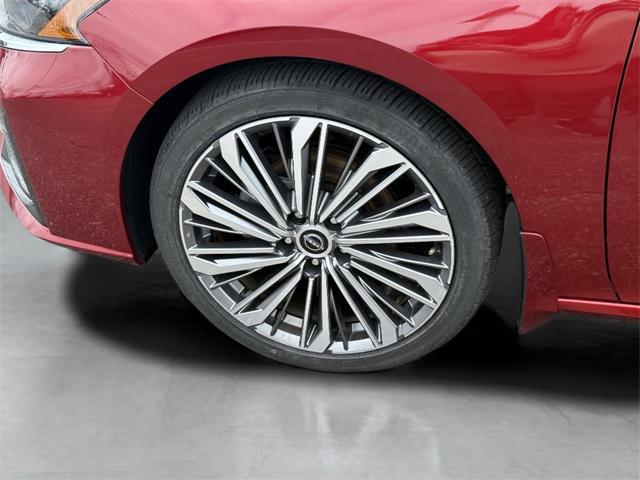 used 2023 Nissan Altima car, priced at $24,939