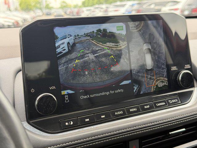 used 2023 Nissan Rogue car, priced at $28,067