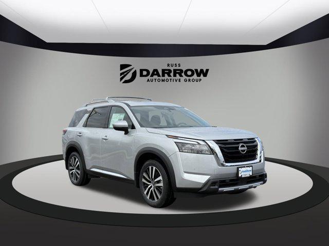 new 2025 Nissan Pathfinder car, priced at $49,015