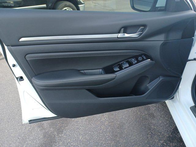 used 2023 Nissan Altima car, priced at $26,104