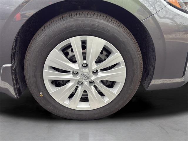 new 2025 Nissan Sentra car, priced at $21,256