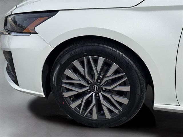 used 2023 Nissan Altima car, priced at $18,350