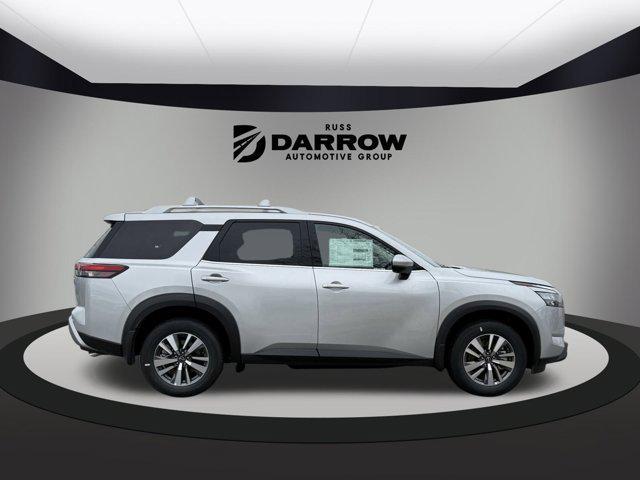 new 2025 Nissan Pathfinder car, priced at $42,370