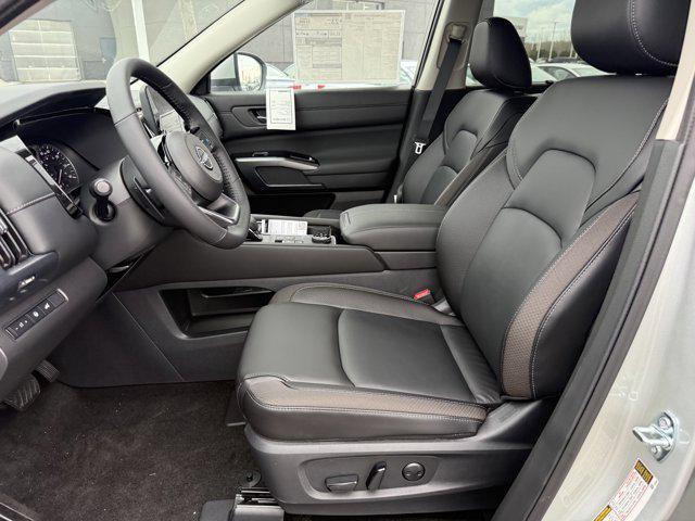 new 2025 Nissan Pathfinder car, priced at $42,370