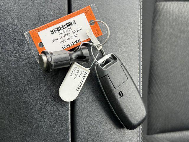 used 2025 Nissan Rogue car, priced at $29,992