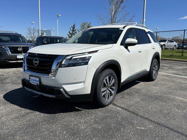 new 2024 Nissan Pathfinder car, priced at $43,882