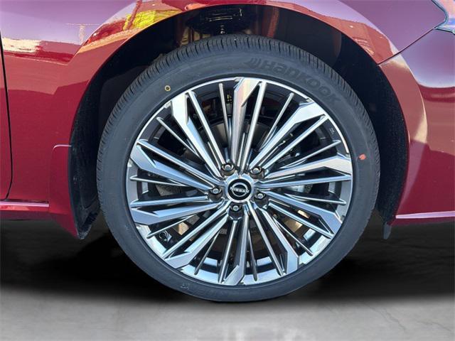 new 2025 Nissan Altima car, priced at $34,880
