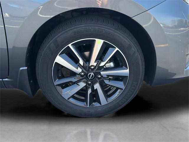 new 2025 Nissan Versa car, priced at $21,243