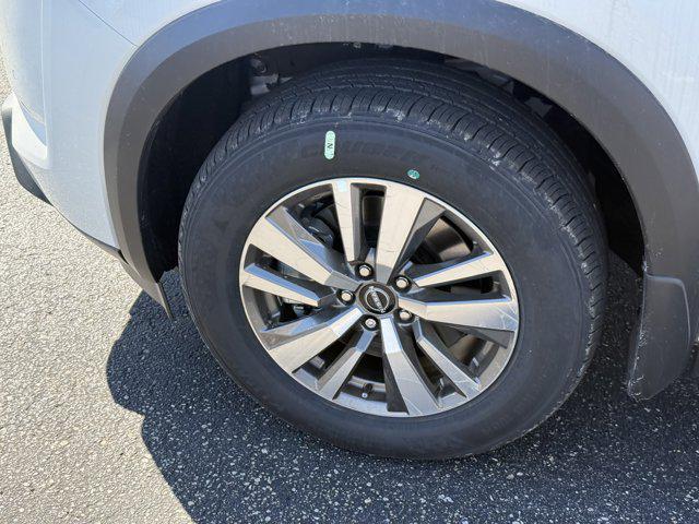 new 2025 Nissan Pathfinder car, priced at $42,996
