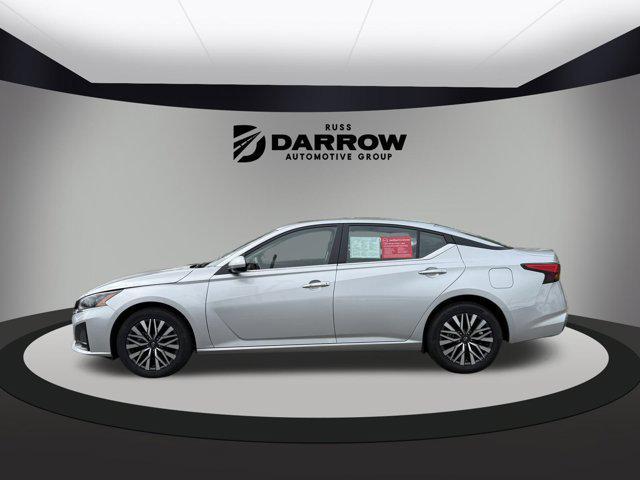 used 2024 Nissan Altima car, priced at $25,687