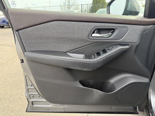 used 2022 Nissan Rogue car, priced at $19,998