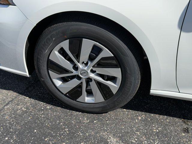 new 2025 Nissan Altima car, priced at $26,861