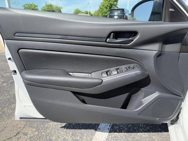 new 2025 Nissan Altima car, priced at $26,861