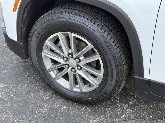 used 2023 Chevrolet Traverse car, priced at $26,063