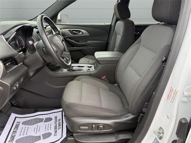used 2023 Chevrolet Traverse car, priced at $25,757