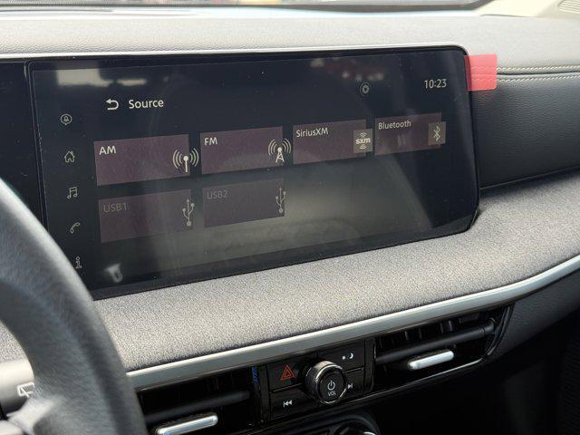 new 2025 Nissan Kicks car, priced at $27,512