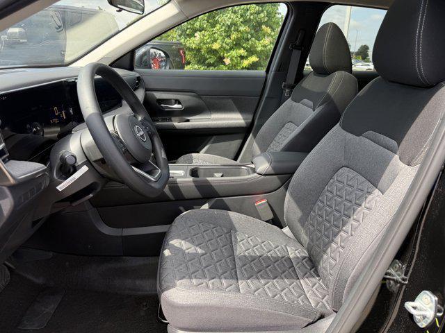 new 2025 Nissan Kicks car, priced at $27,512