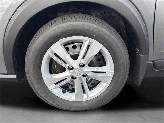 new 2025 Nissan Kicks car, priced at $23,004