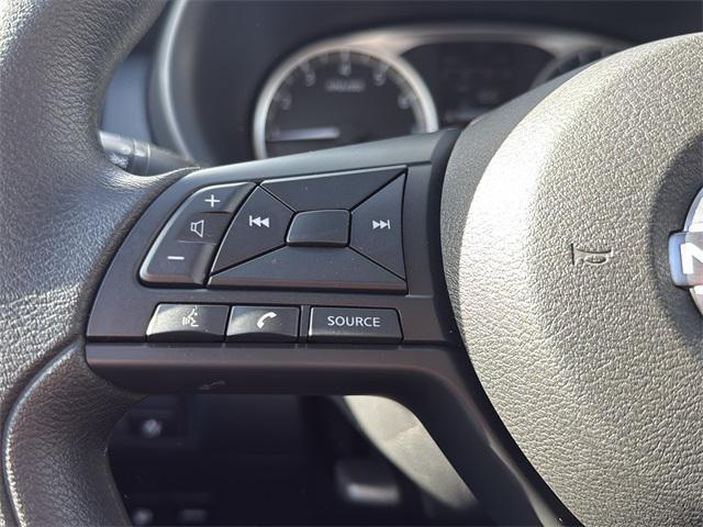 new 2025 Nissan Kicks car, priced at $23,004