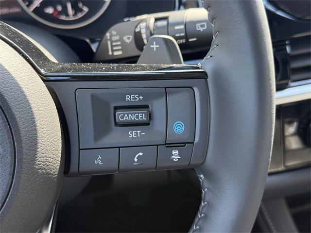 new 2025 Nissan Pathfinder car, priced at $43,370