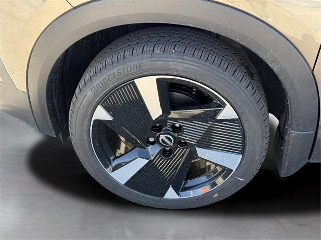 new 2025 Nissan Kicks car, priced at $25,743