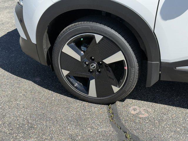 new 2025 Nissan Kicks car, priced at $29,162