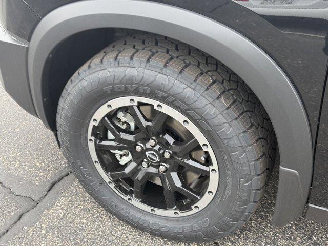 new 2025 Nissan Pathfinder car, priced at $42,882