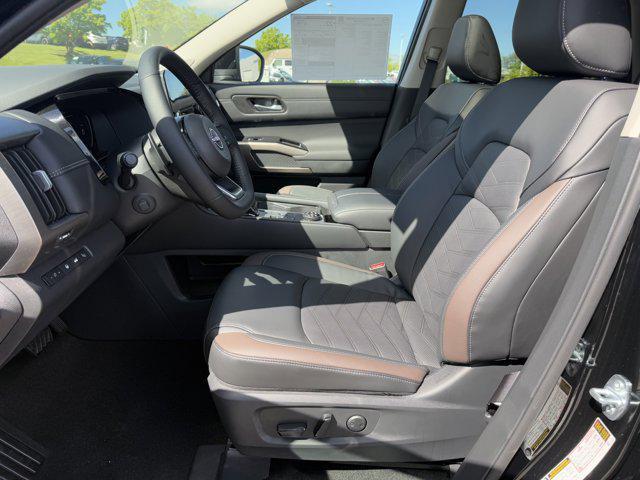 new 2025 Nissan Pathfinder car, priced at $50,167