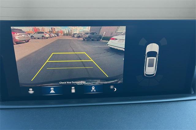 used 2023 Acura MDX car, priced at $41,512