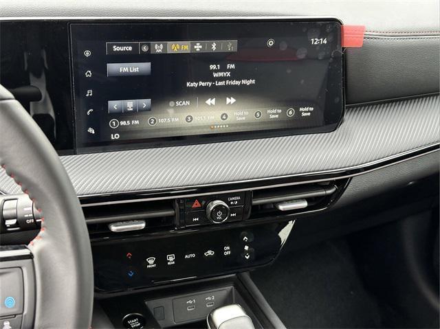 new 2025 Nissan Kicks car, priced at $27,418
