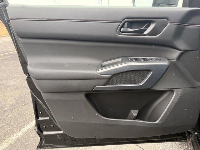 new 2025 Nissan Pathfinder car, priced at $42,882