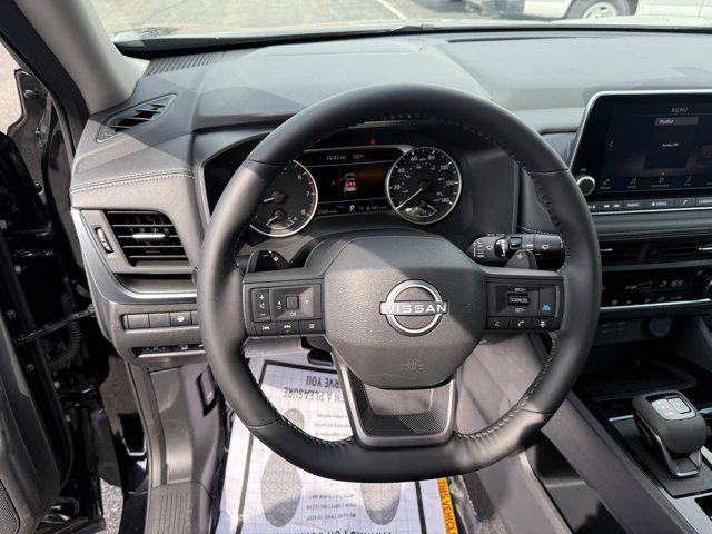 used 2025 Nissan Rogue car, priced at $29,990