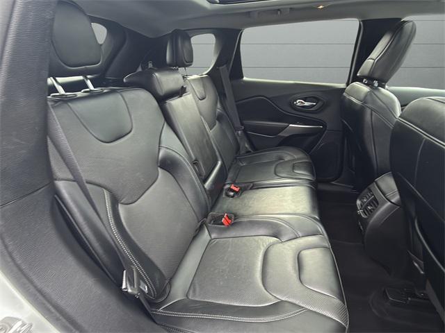 used 2022 Jeep Cherokee car, priced at $23,035