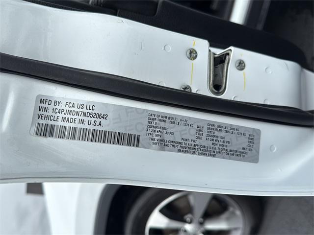 used 2022 Jeep Cherokee car, priced at $23,035