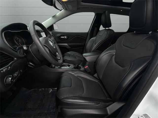 used 2022 Jeep Cherokee car, priced at $23,035