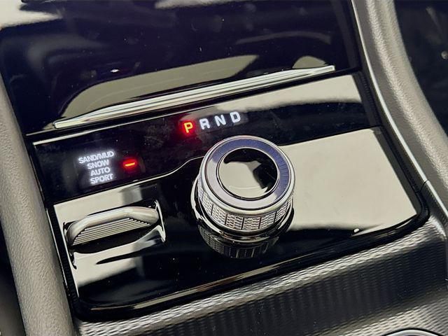 new 2025 Jeep Grand Cherokee car, priced at $40,915