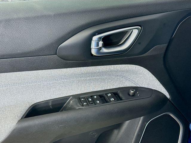 new 2025 Jeep Compass car, priced at $25,860