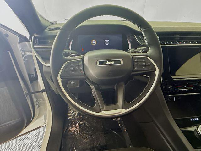 new 2025 Jeep Grand Cherokee car, priced at $39,635