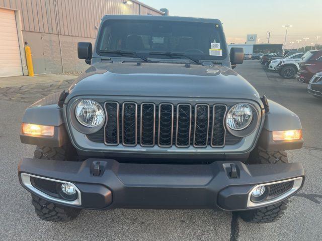 new 2025 Jeep Gladiator car, priced at $43,150