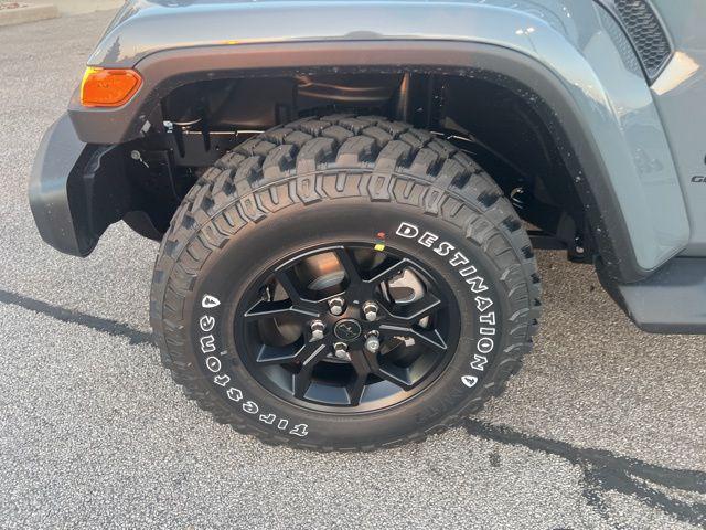 new 2025 Jeep Gladiator car, priced at $43,150