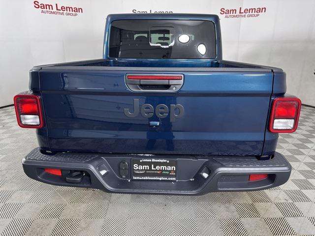 new 2025 Jeep Gladiator car, priced at $38,685