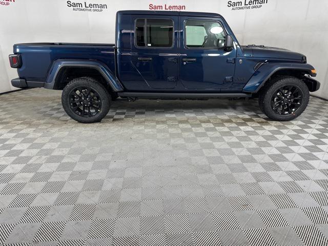 new 2025 Jeep Gladiator car, priced at $38,685